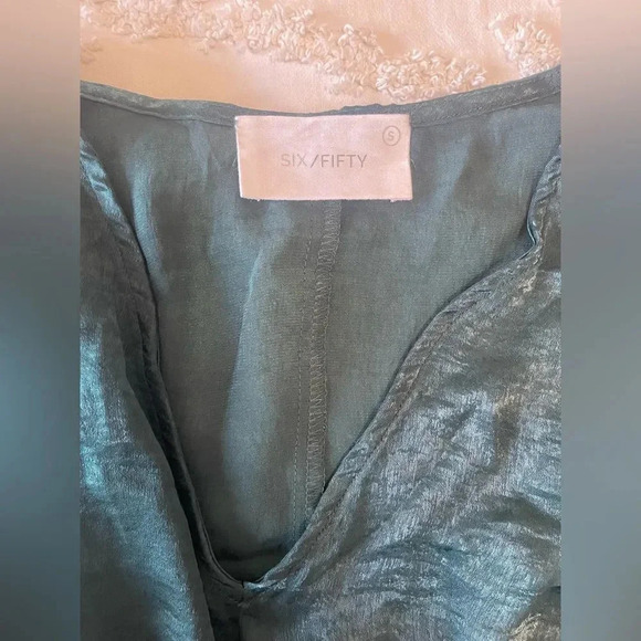 Six/Fifty Evergreen Blouse - Picture 3 of 5